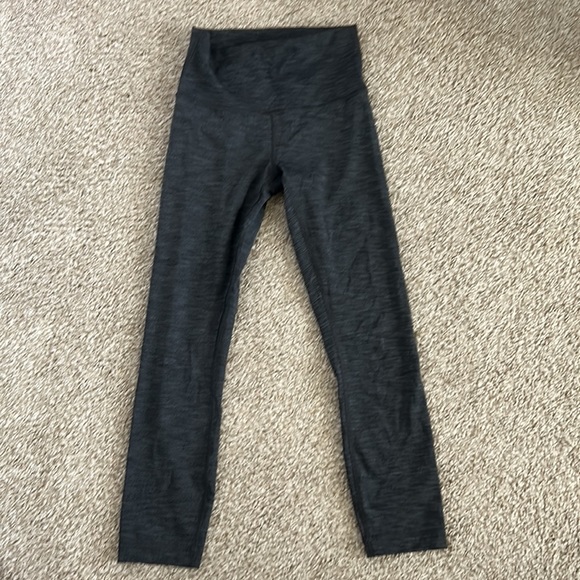 Lululemon Wunder Train Tights 23 inch inseam - Picture 2 of 3